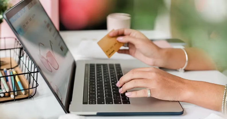 Cloud Computing for E-commerce